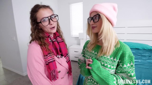 Сестра предложила подруге ЖМЖ с братом и куни